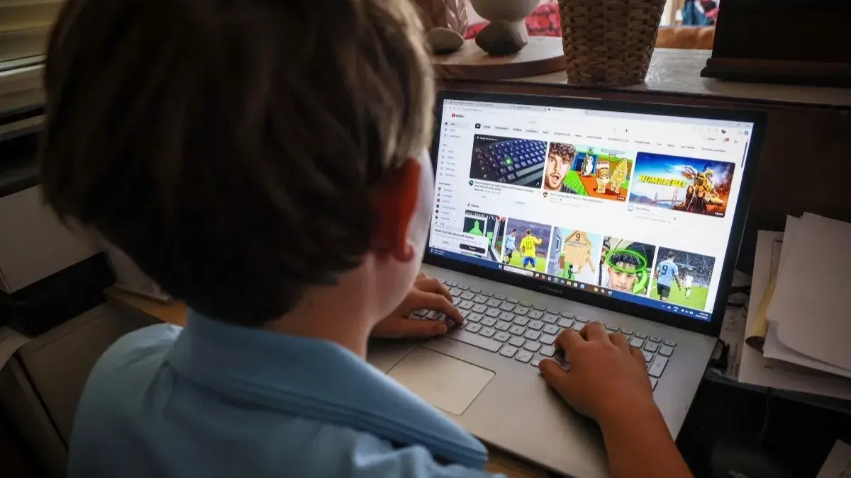 <strong>ماليزيا تعتزم حظر وسائل التواصل للأطفال</strong>