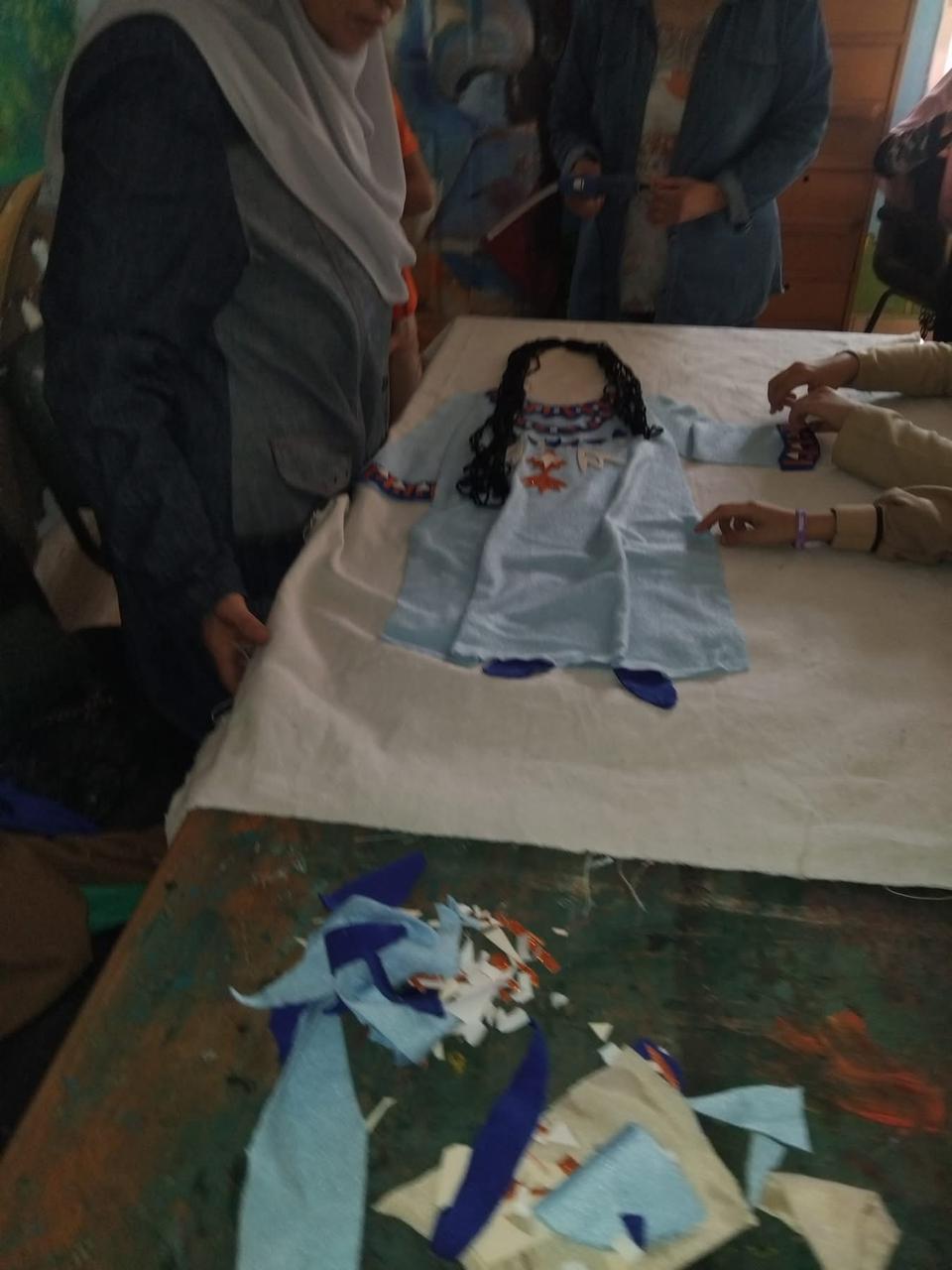 قصر ثقافة الفيوم ينفذ ورشة لتعليم أساسيات التفصيل بقسم المرأة