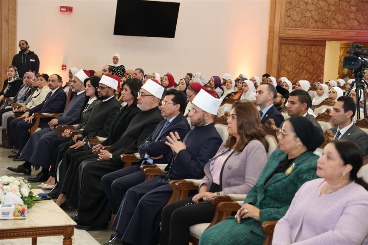 وزير الأوقاف أثناء الاحتفالية