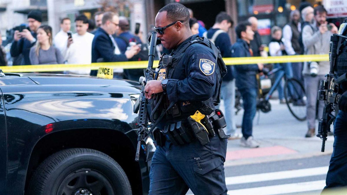 <strong>السلطات الأمريكية</strong>