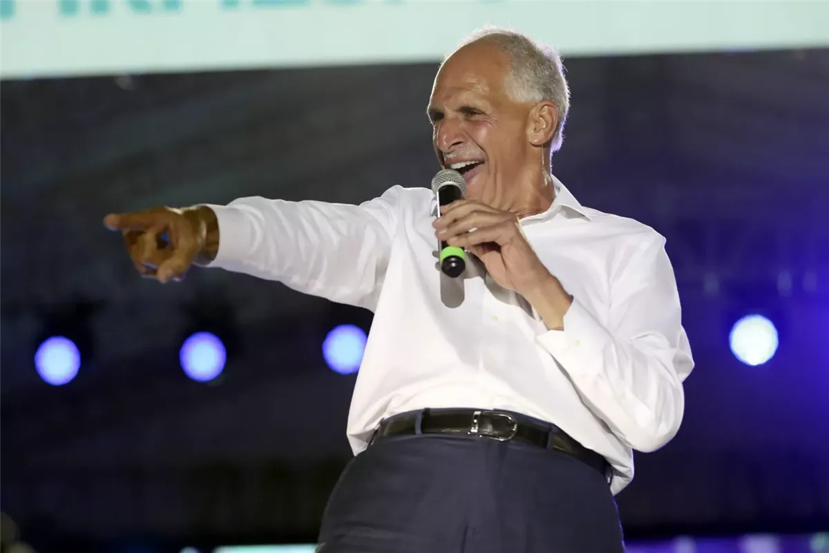 <strong>نصري عصفورة</strong>