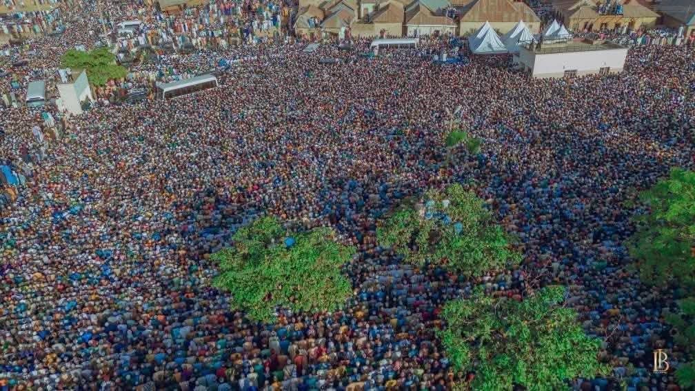 جنازة مهيبة لـ عثمان بوتشي