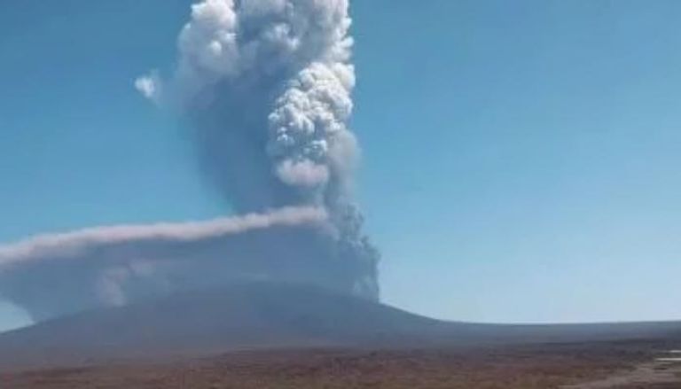 <strong>ثوران بركان</strong>