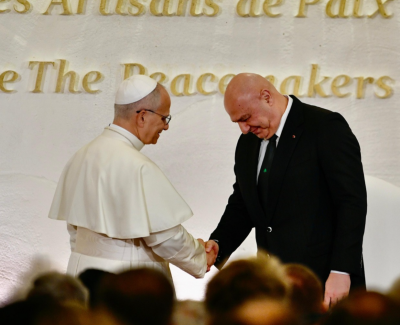 الرئيس اللبناني جوزيف عون وبابا الفاتيكان البابا ليو الرابع عشر