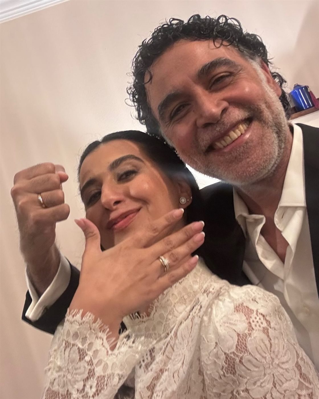 هاني خليفة وخطيبته رنا حسانين