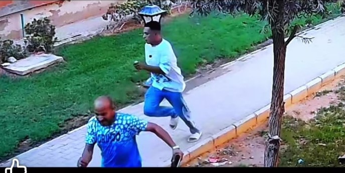 لحظة هروب المتهمين