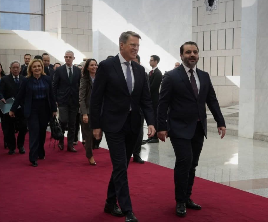 <strong>الرئيس السورى يستقبل وفد مجلس الأمن الدولى فى قصر الشعب بدمشق</strong>