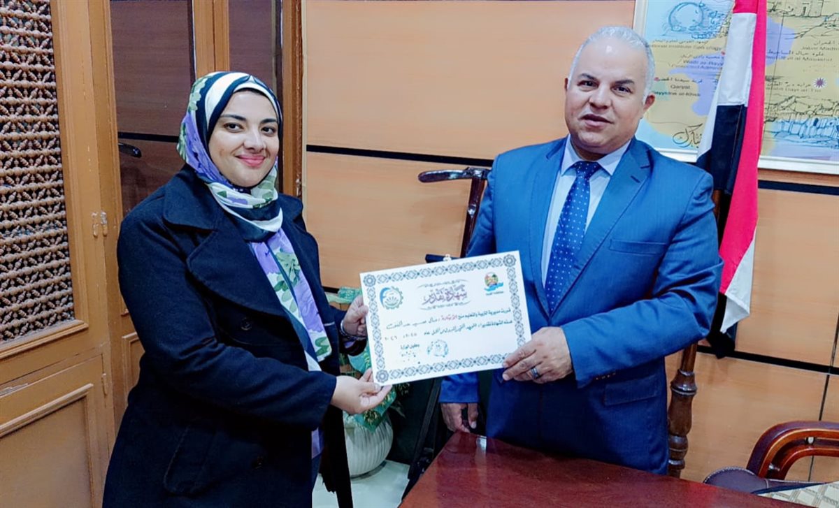 قبيصي يكرم مسؤولي الصفحات الإعلامية بمدارس الفيوم لتميزهم في العمل الإعلامي والأداء والتواصل المستمر