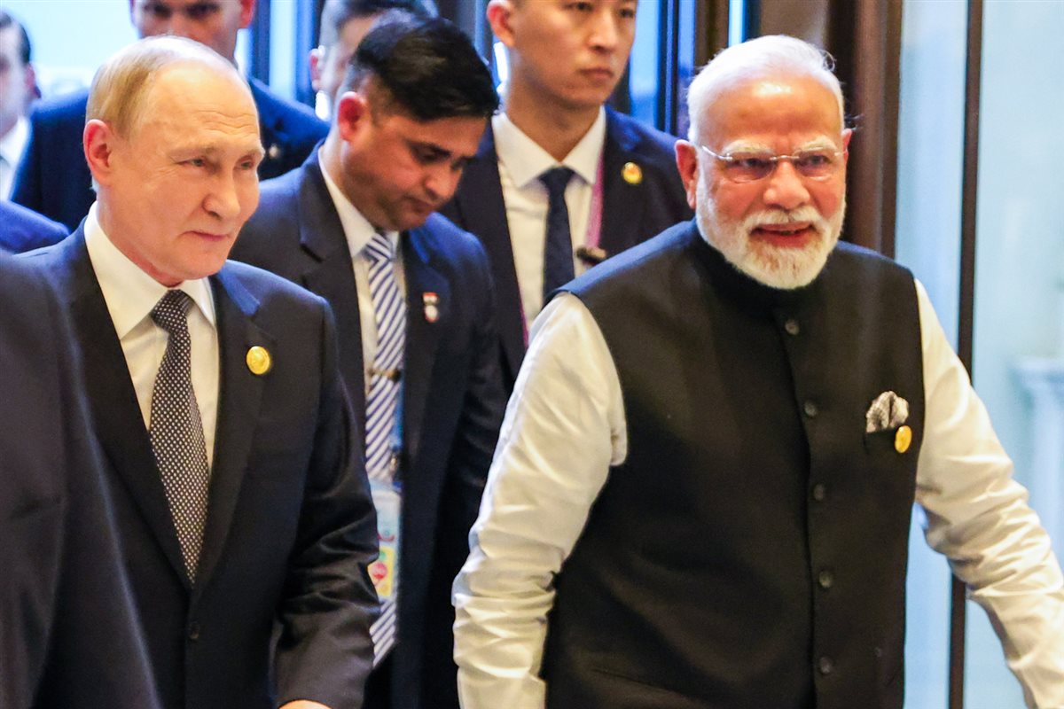 <strong>رئيس الوزراء الهندي والرئيس الروسي</strong>