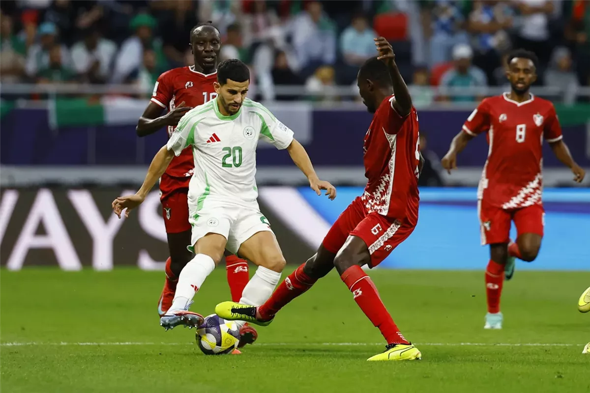 مباراة الجزائر والسودان