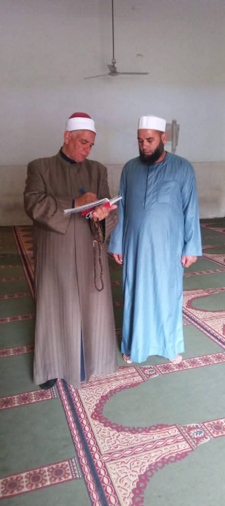 مدير أوقاف الفيوم يتفقد عددًا من المساجد للوقوف على سير العمل وانضباطه