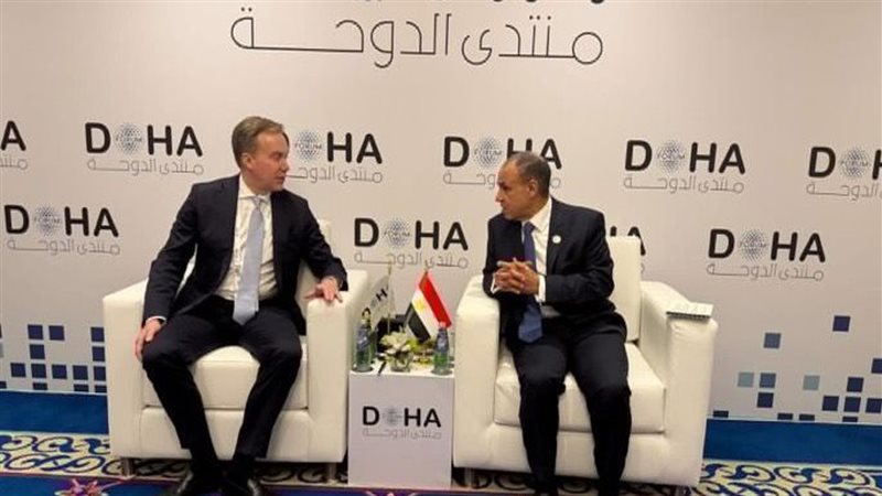 <strong>عبد العاطي يلتقي رئيس المنتدى الاقتصادي العالمي في الدوحة</strong>