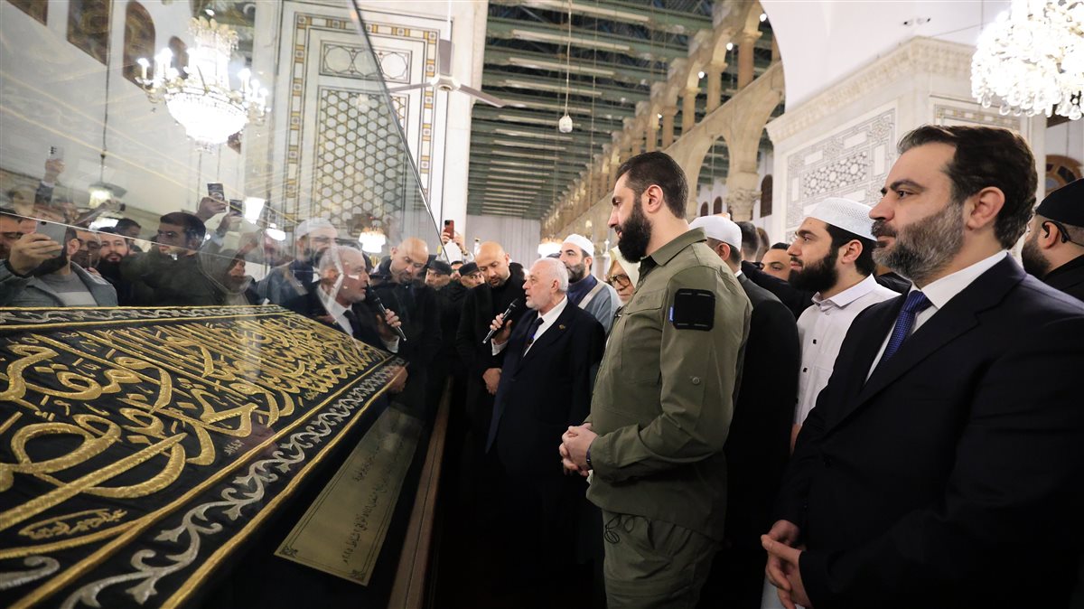 <strong>الشرع يلقي كلمة التحرير من المسجد الأموي</strong>