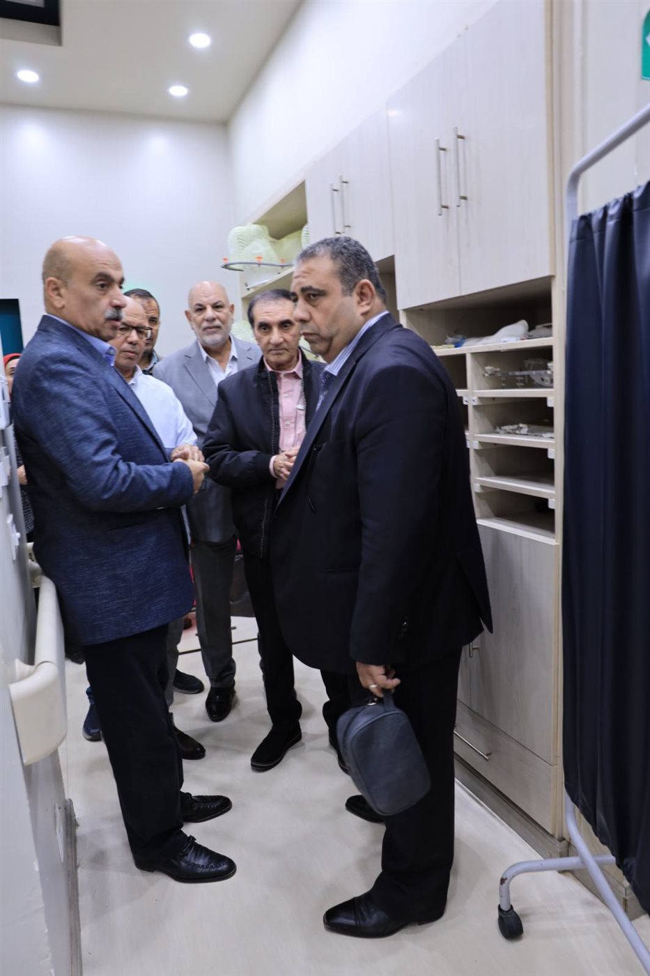 الصفتي وأيوب يتفقدان مركز أورام الفيوم لبحث احتياجاته وسبل دعم الخدمات المقدمة للمرضى