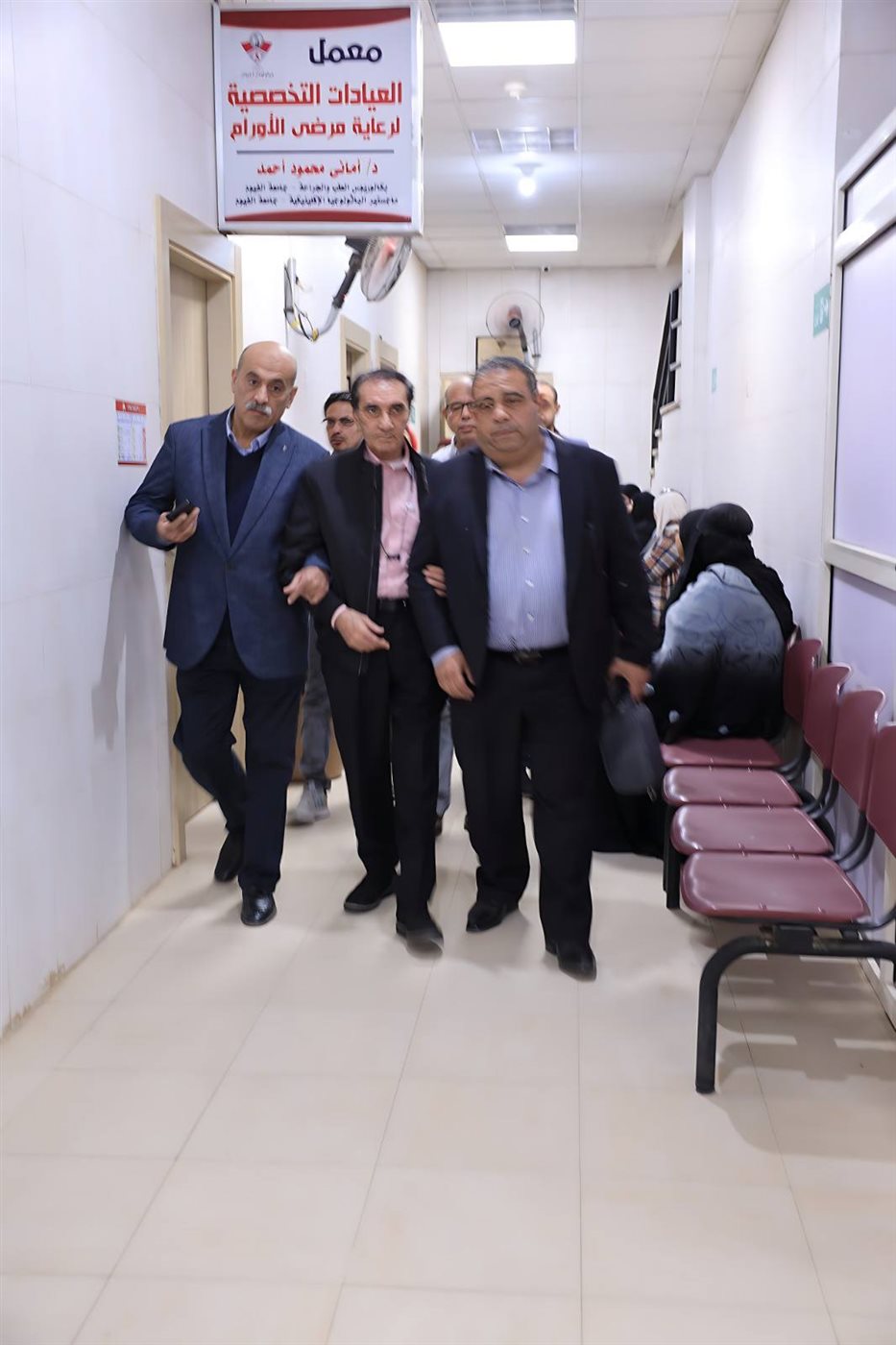 الصفتي وأيوب يتفقدان مركز أورام الفيوم لبحث احتياجاته وسبل دعم الخدمات المقدمة للمرضى