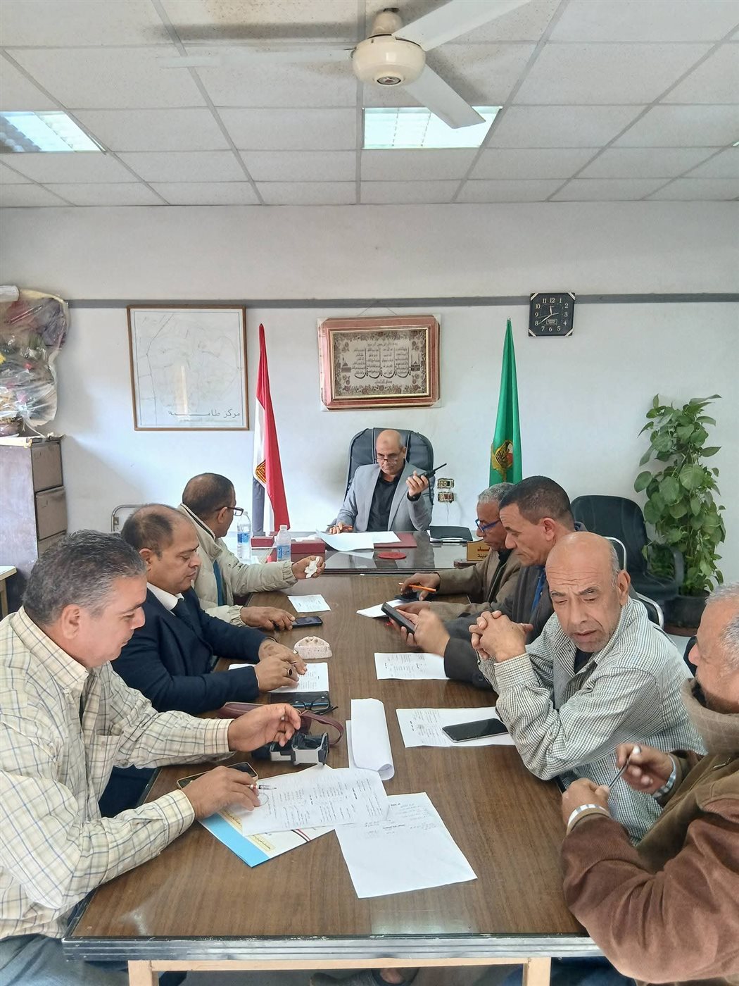 رئيس مركز ومدينة طامية يترأس غرفة عمليات انتخابات مجلس النواب ٢٠٢٥م