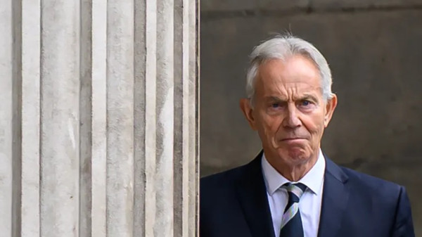 <strong>توني بلير</strong>