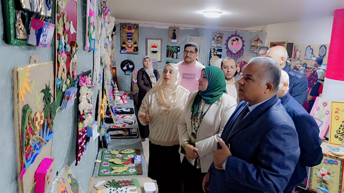 قبيصي يفتتح معرض نتائج العام الجديد ويشيد بتألق وإبداع الأنشطة بتعليم الفيوم فى تصميم وعرض 400 نتيجة جديدة بالمعرض