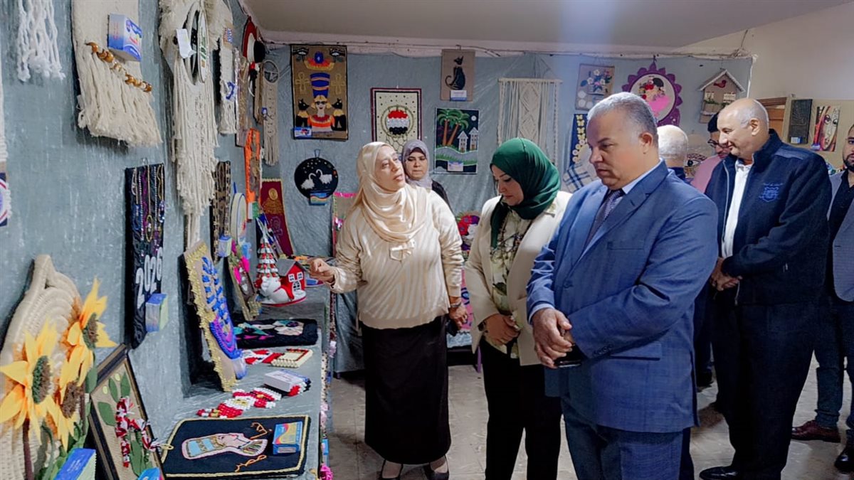 قبيصي يفتتح معرض نتائج العام الجديد ويشيد بتألق وإبداع الأنشطة بتعليم الفيوم فى تصميم وعرض 400 نتيجة جديدة بالمعرض