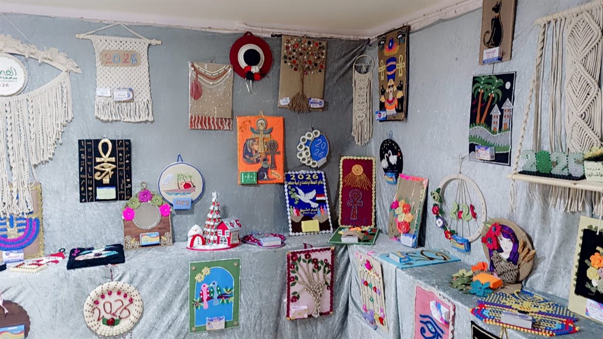 قبيصي يفتتح معرض نتائج العام الجديد ويشيد بتألق وإبداع الأنشطة بتعليم الفيوم فى تصميم وعرض 400 نتيجة جديدة بالمعرض