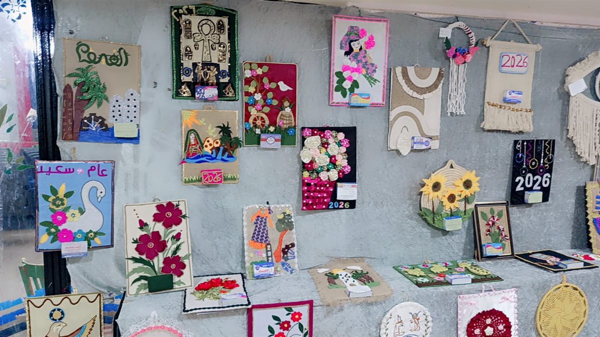 قبيصي يفتتح معرض نتائج العام الجديد ويشيد بتألق وإبداع الأنشطة بتعليم الفيوم فى تصميم وعرض 400 نتيجة جديدة بالمعرض