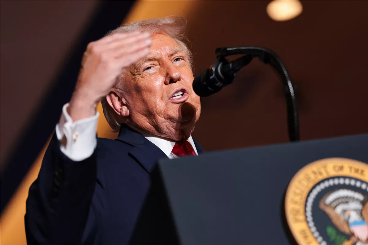 <strong>ترامب</strong>