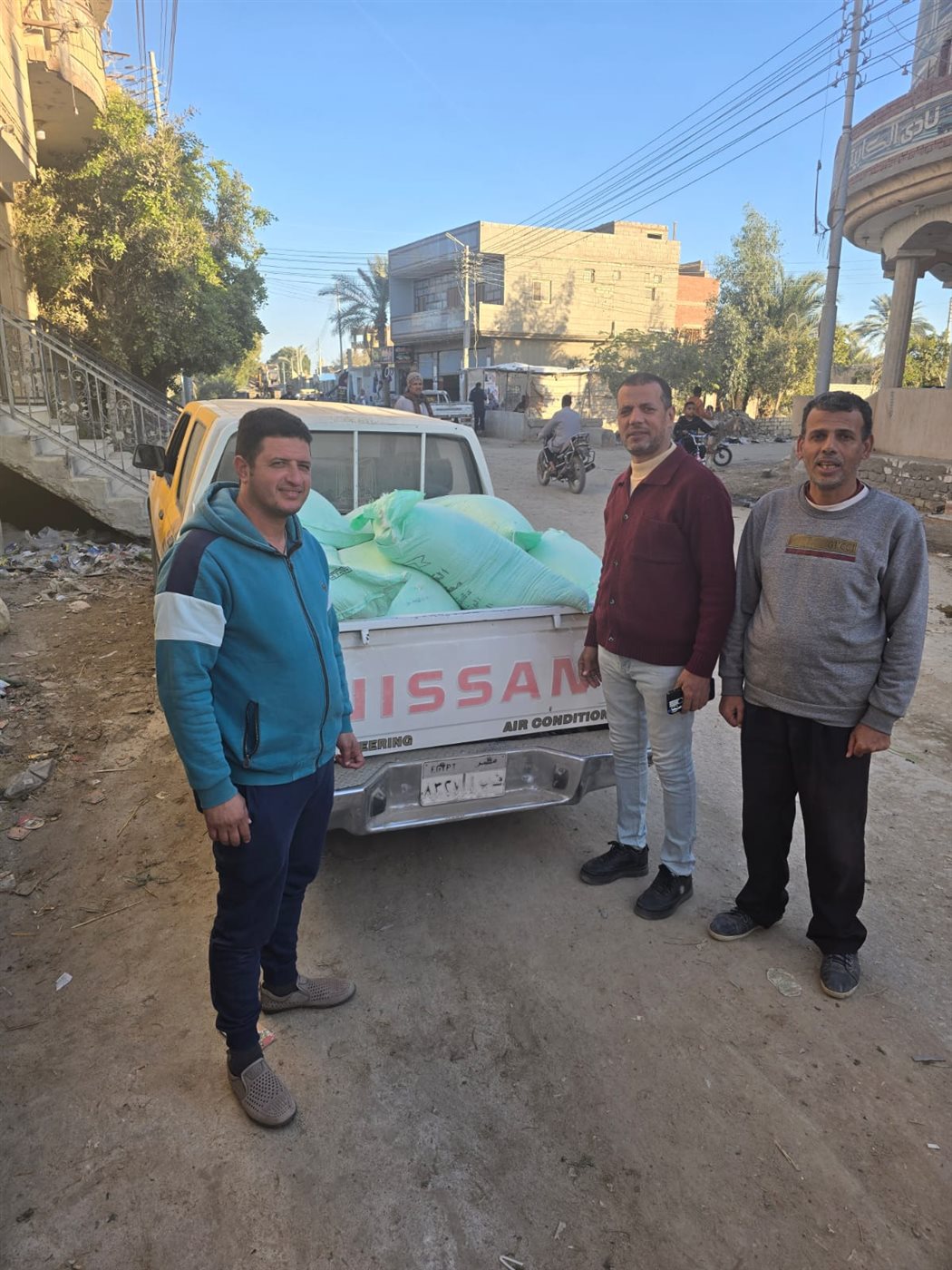 ضبط طن ونصف دقيق بلدي مدعم قبل بيعه بالسوق السوداء و11 جركن زيت مطاعم مجهول المصدر&nbsp;<br>&nbsp;