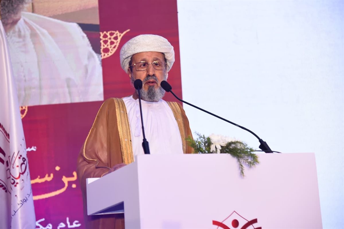 الشيخ أحمد بن سعود السيابي أمين عام مكتب الإفتاء بسلطنة عمان