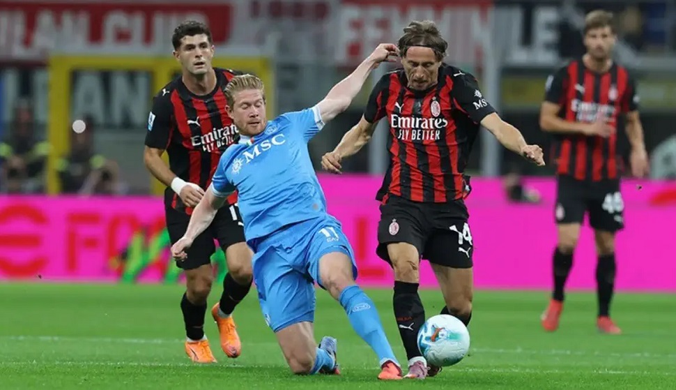 <strong>ميلان ونابولي</strong>