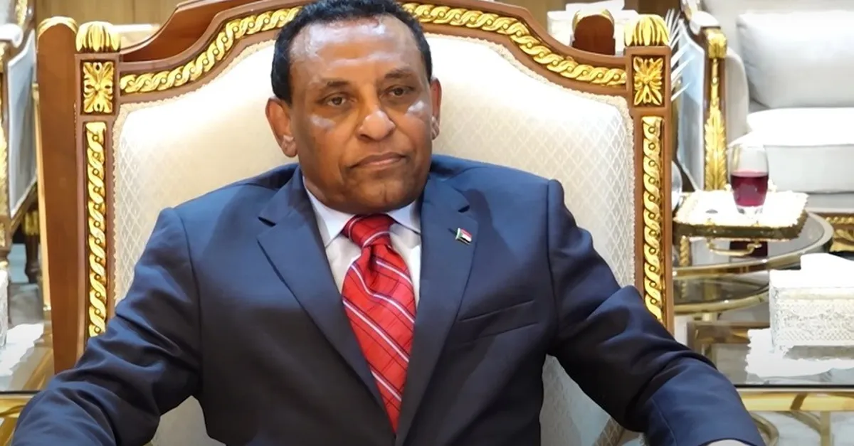 <strong>رئيس وزراء السودان، كامل إدريس</strong>