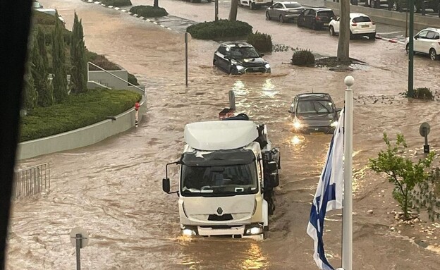 <strong>فيضانات إسرائيل</strong>