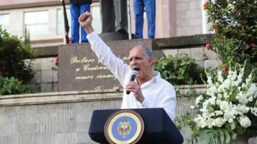 <strong>نصري عصفورة</strong>