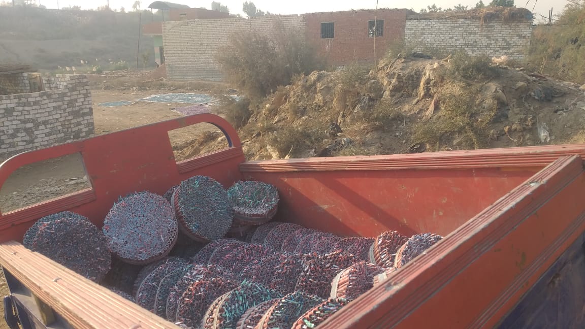 ضبط كميات من البارود والمفرقعات بورشة لتصنيع الألعاب النارية بالنزلة بالفيوم&nbsp;