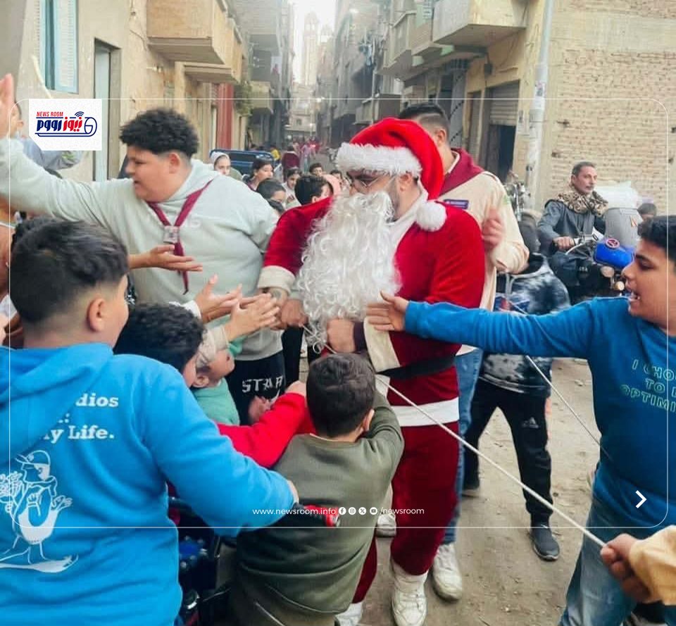 بابا نويل يحتفل برأس السنة في المنيا&nbsp;