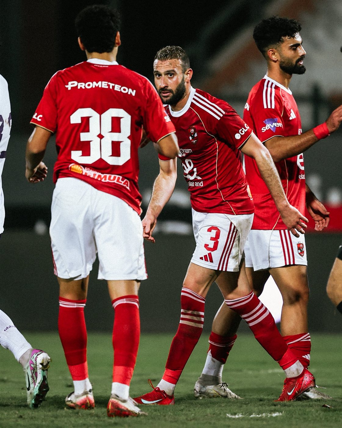 &nbsp;الأهلي والمصرية للاتصالات