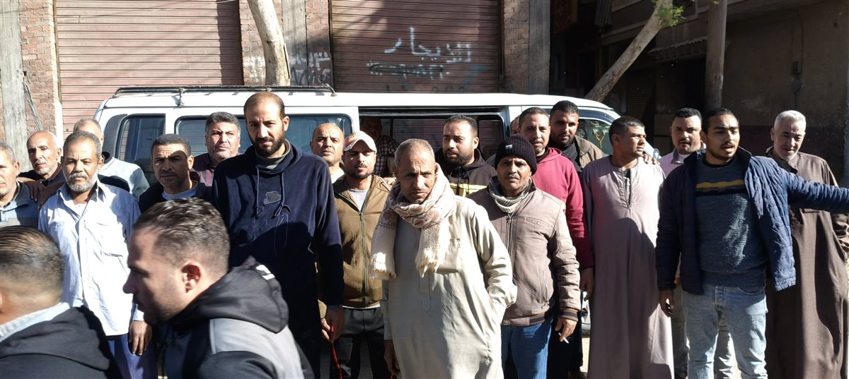 حقهم ضايع بين الجيزة والفيوم.. سائقين المنيب الفيوم يستغيثون بوزير النقل.. عيالنا هتتشرد