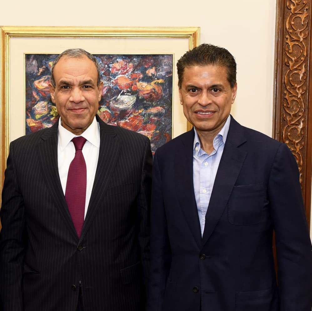 <strong>وزير الخارجية يلتقي الإعلامي الأمريكي 