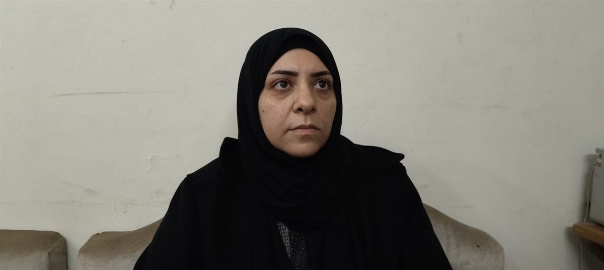 والدة طالب الفيوم ضحية زميله: المتهم متقبضش عليه وابني بين الحياة والموت