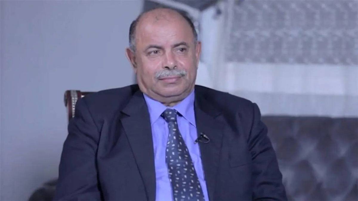 <strong>محافظ حضرموت سالم الخنبشي</strong>
