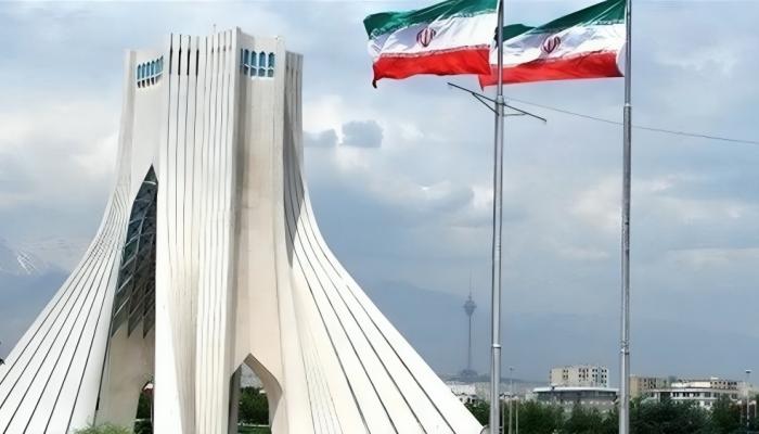 <strong>علم إيران</strong>