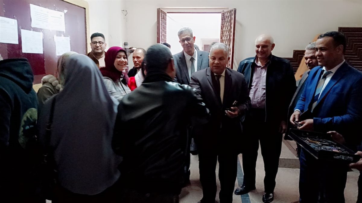 مدير تعليم الفيوم وحدة التواصل ودعم المعلمين تصنع بهجة العام الجديد 2026