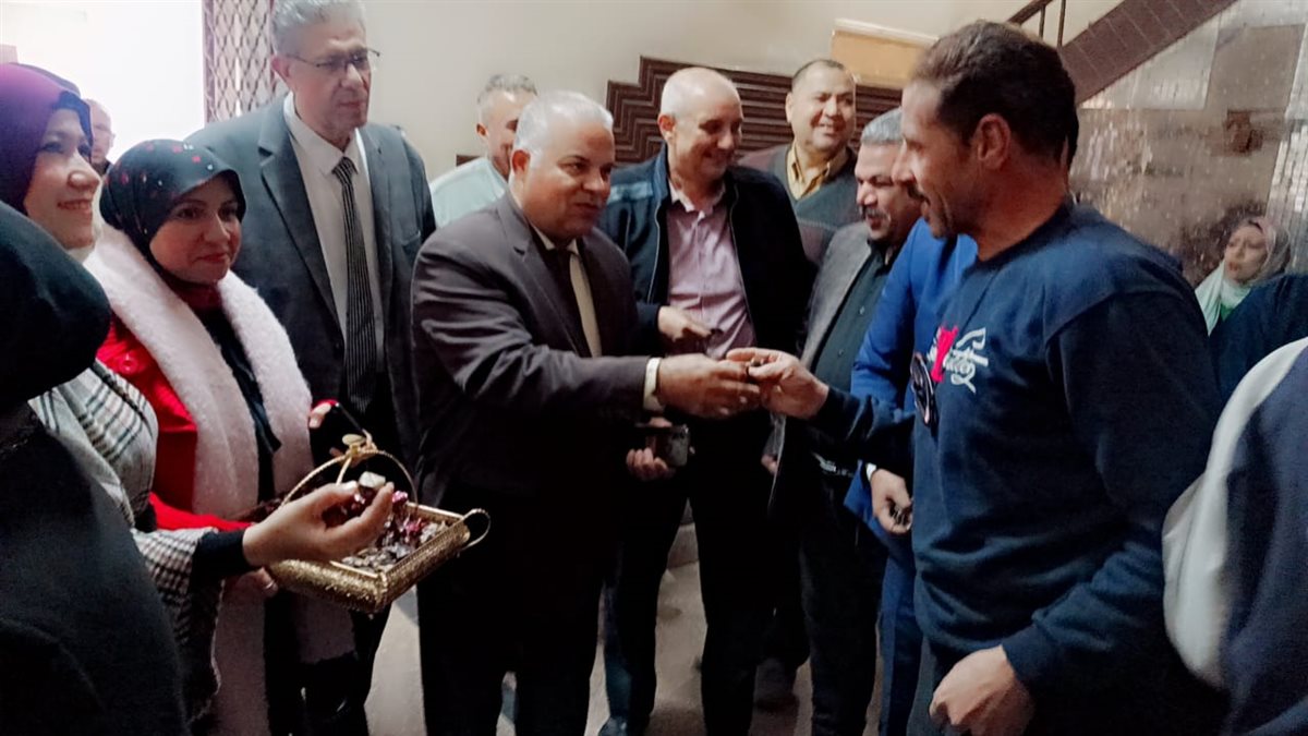 مدير تعليم الفيوم وحدة التواصل ودعم المعلمين تصنع بهجة العام الجديد 2026