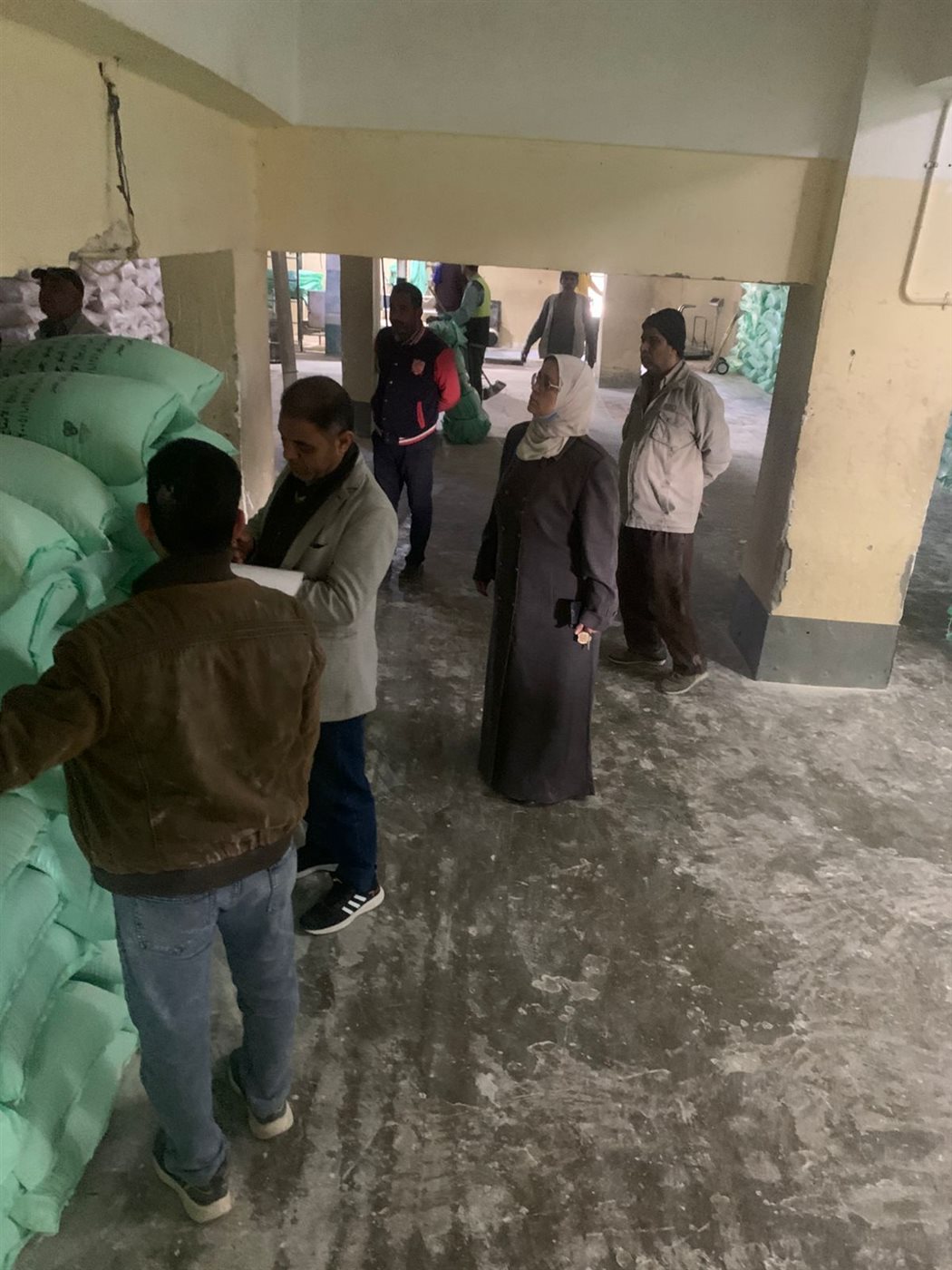 حملة تفتيشية لوكيل مديرية تموين الفيوم للمطاحن لمراجعة الأرصدة الفعلية من الأقماح والدقيق