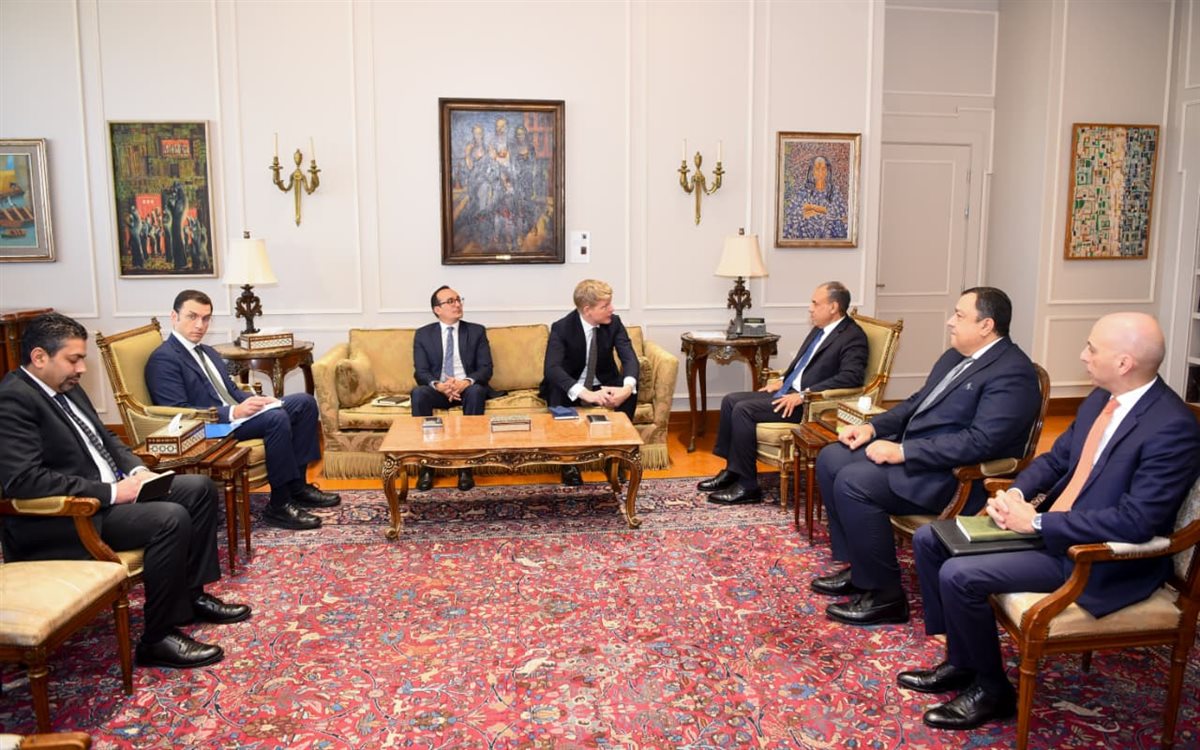 <strong>وزير الخارجية يلتقي المبعوث الأممي الخاص إلى اليمن</strong>