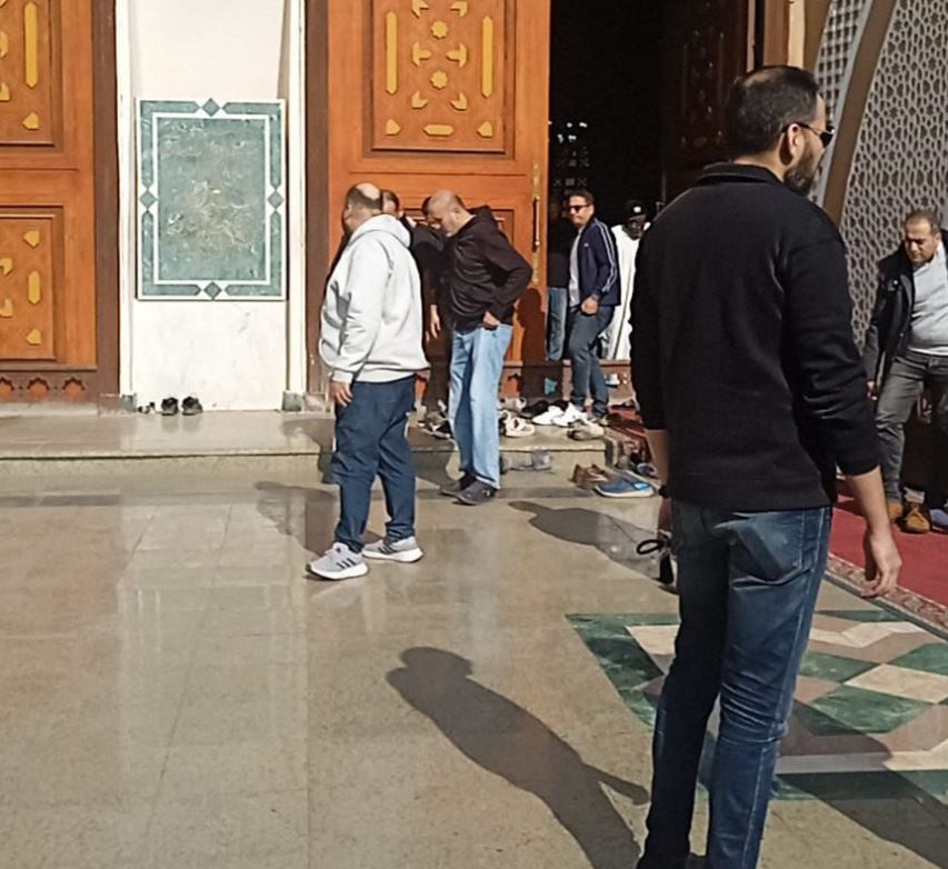 المخرج خالد دياب في جنازة حماته