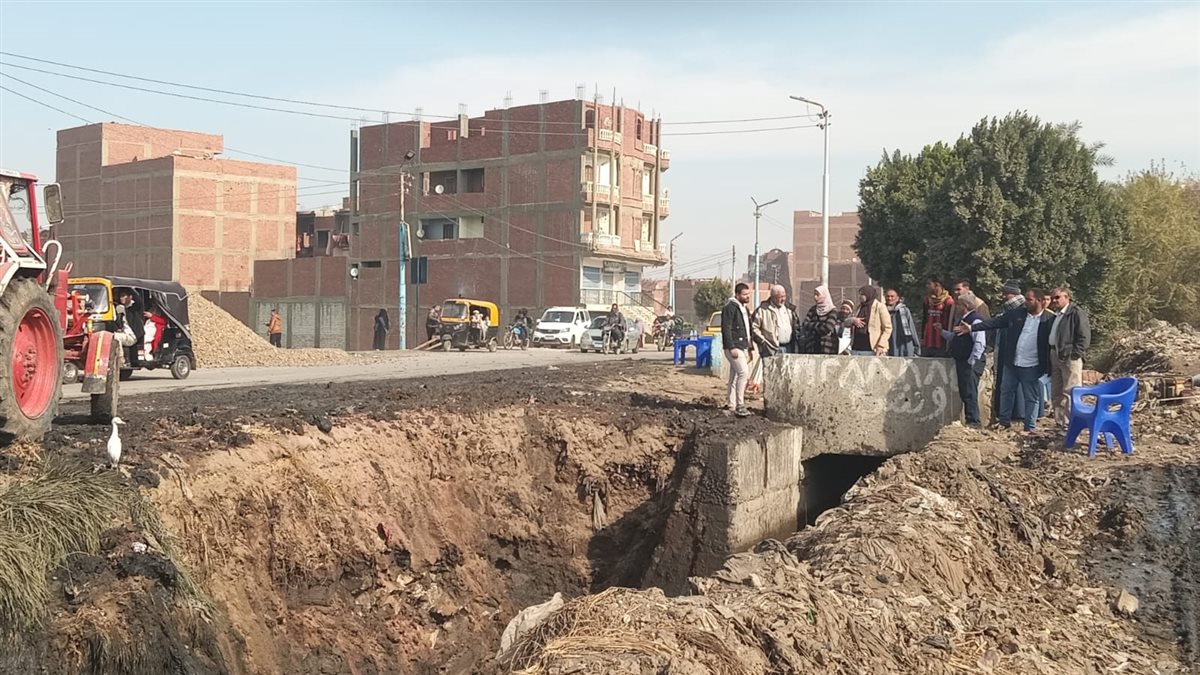 رئيس مركز ابشواى تتفقد تنفيذ مشروعات الخطة الاستثمارية بمركز ابشواي