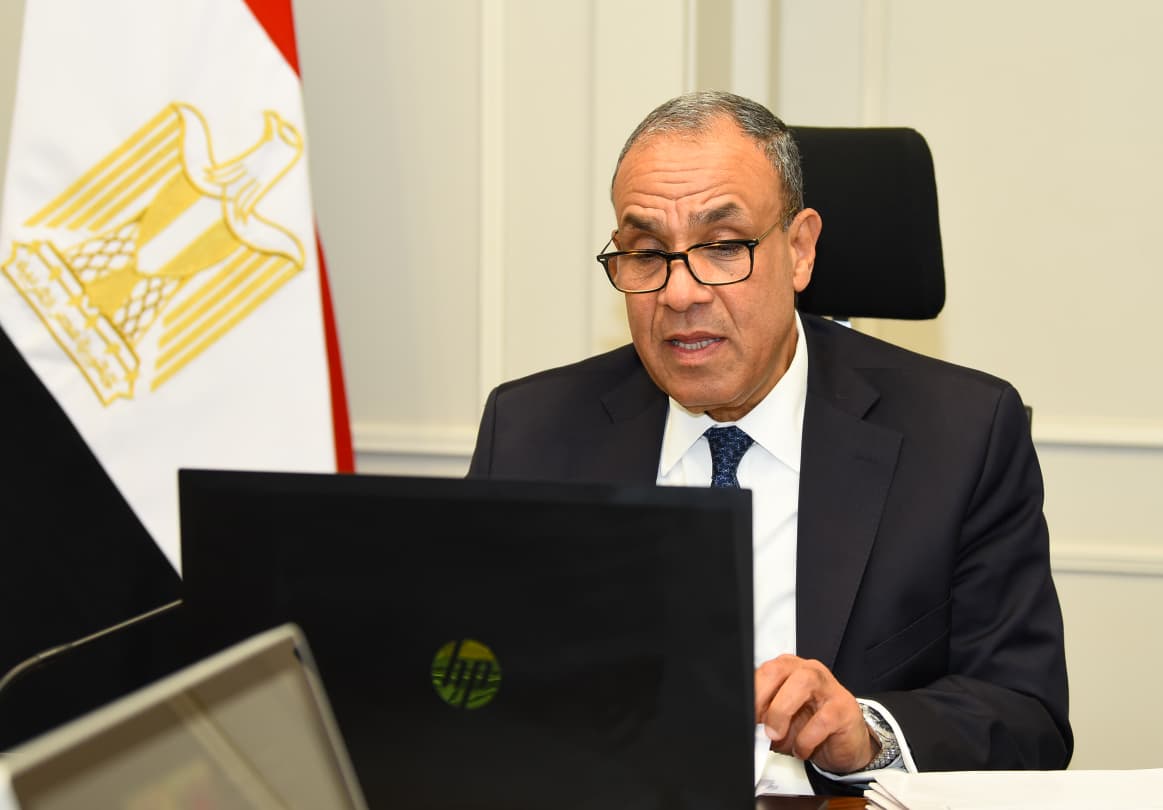 <strong>وزير الخارجية أمام مجلس السلم</strong>