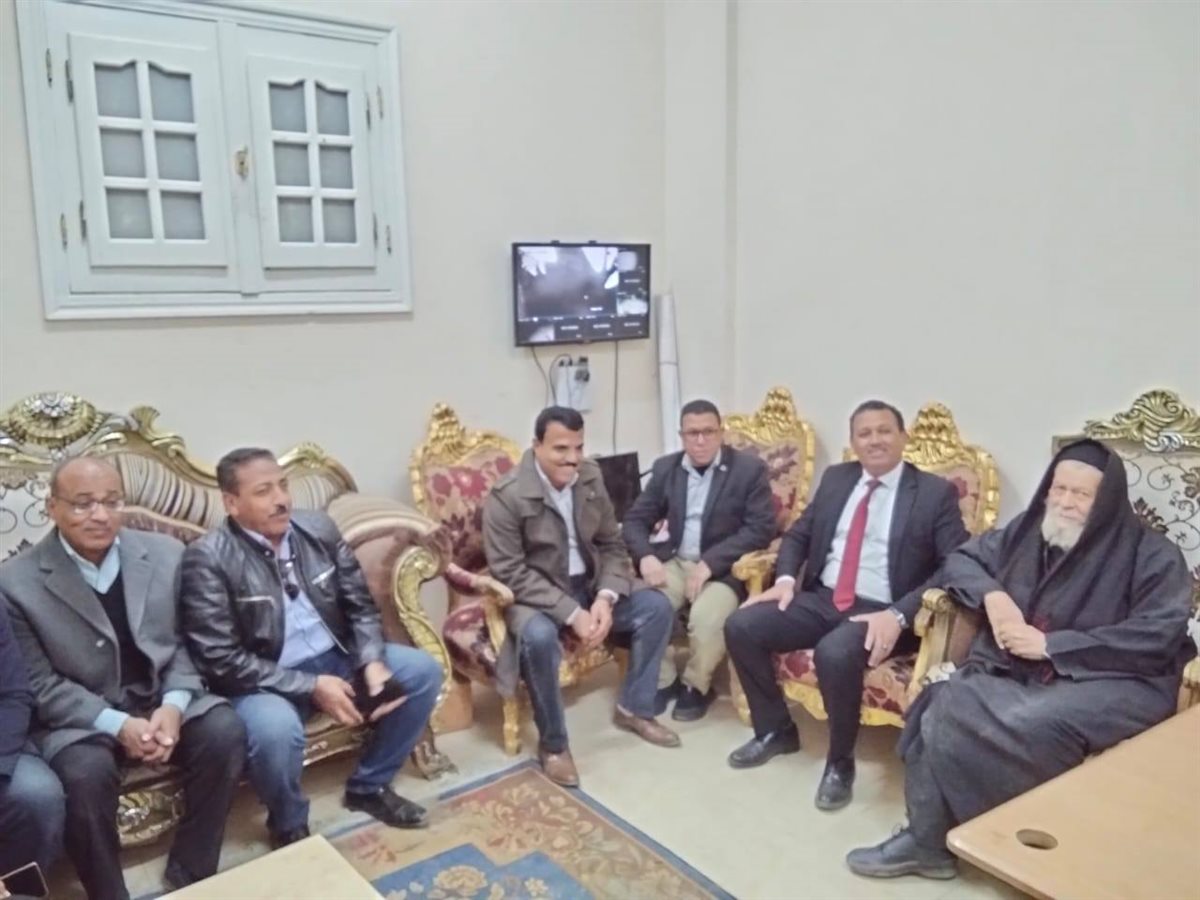 رئيس مركز ومدينة يوسف الصديق يقدّم التهنئة لأقباط المركز بعيدهم