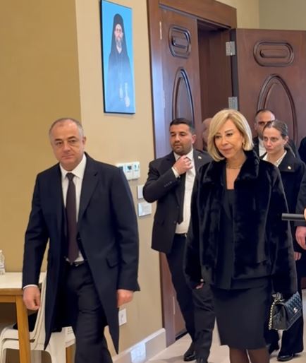 نعمت عون سيدة لبنان الأولى