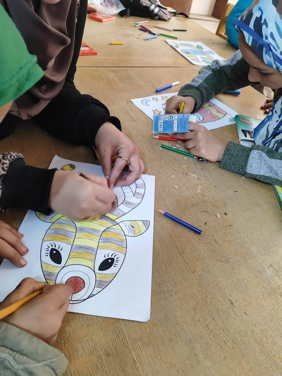 ألوان تبهج القلوب وتحرر طاقة الأطفال ورش رسم وتلوين في مكتبة اللاهون بالفيوم